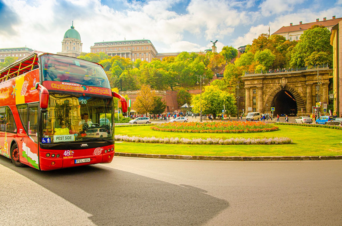 hop on hop off budapest